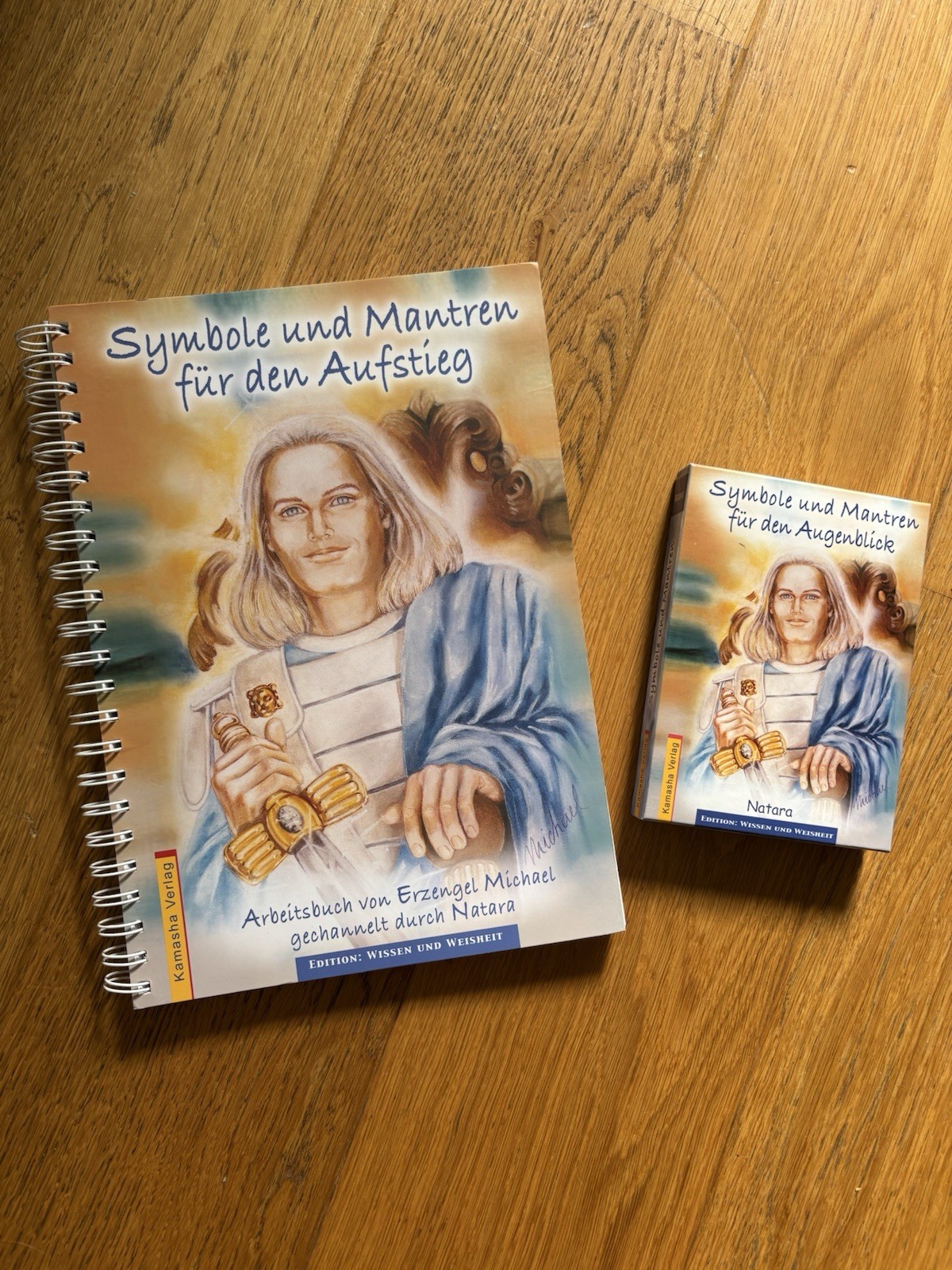 Symbole und Mantren für den Aufstieg /Augenblick, Natara, Buch & Kartenset