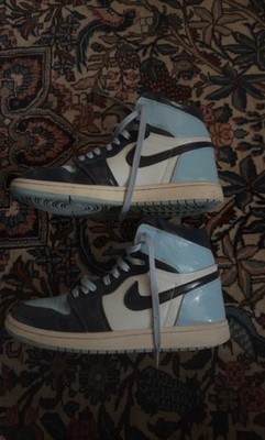 Jordan 1 Retro High UNC Lackleder