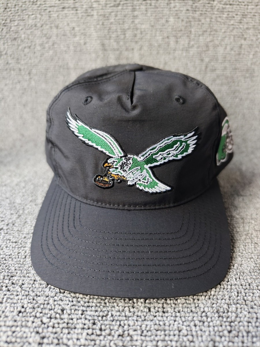 Mitchell & Ness Philadelphia Eagles Retro Flying Eagle Side Patch Snapback Hat