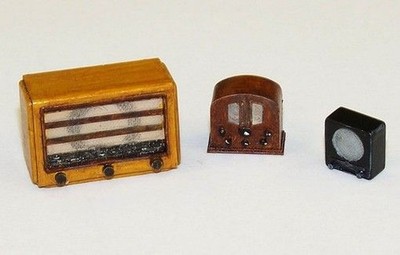 Plus Model EL031 - 1:35 Zubehör Old radios
