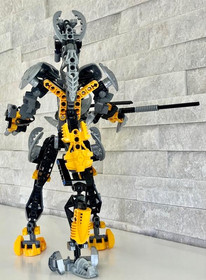 Bionicle The Shadowed One K8761 .  Rare  .  Complete  .