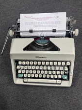 Olympia SM9 Fully REFURBISHED - PICA #97 typeface - NEW platen MINT condition