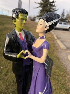 Frankenstein & Bride of Frankenstein 15  Figurine Dancing Heart Hands Purple NWT