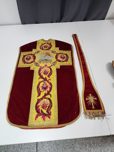 Antique Fiddleback Chasuble