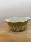 Pyrex 475-B 2.5L Spring Blossom Green Casserole Bowl - Avocado Green