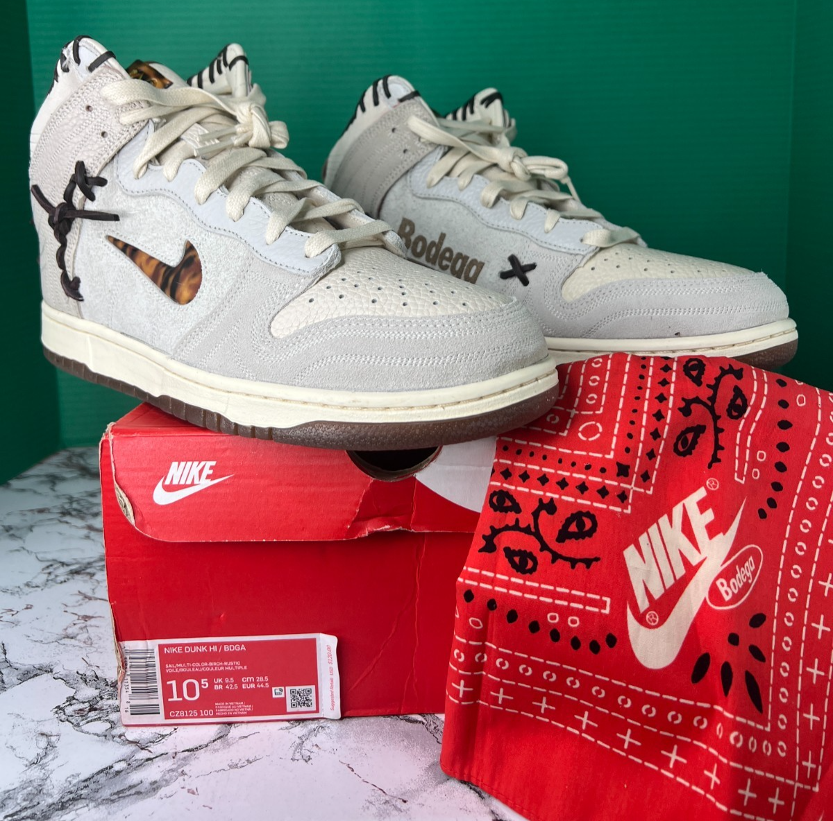 nike bodega sail