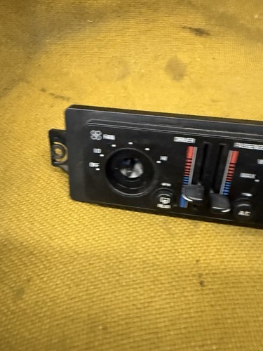 Temperature Control Manual Temperature Control Fits 00-05 CENTURY ID 10308120 - Picture 3 of 5