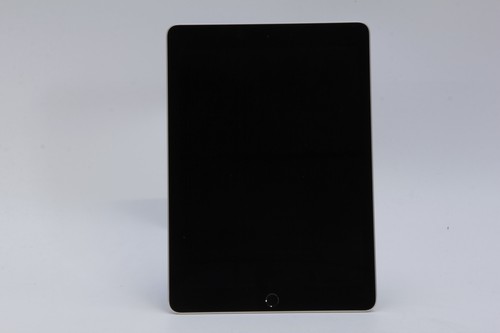 Apple iPad Air 2 2GB 16 GB WiFi 9.7" Silver A1566 iPadOS 15.8.4 2014 - Picture 13 of 13