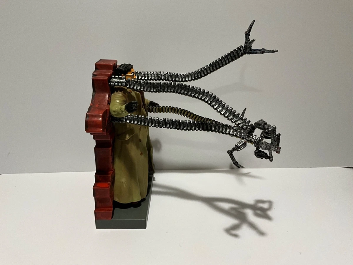 Doctor Octopus/Doc Ock Brick Wall Action Figure Spiderman 2. 2004 Toy Biz Marvel