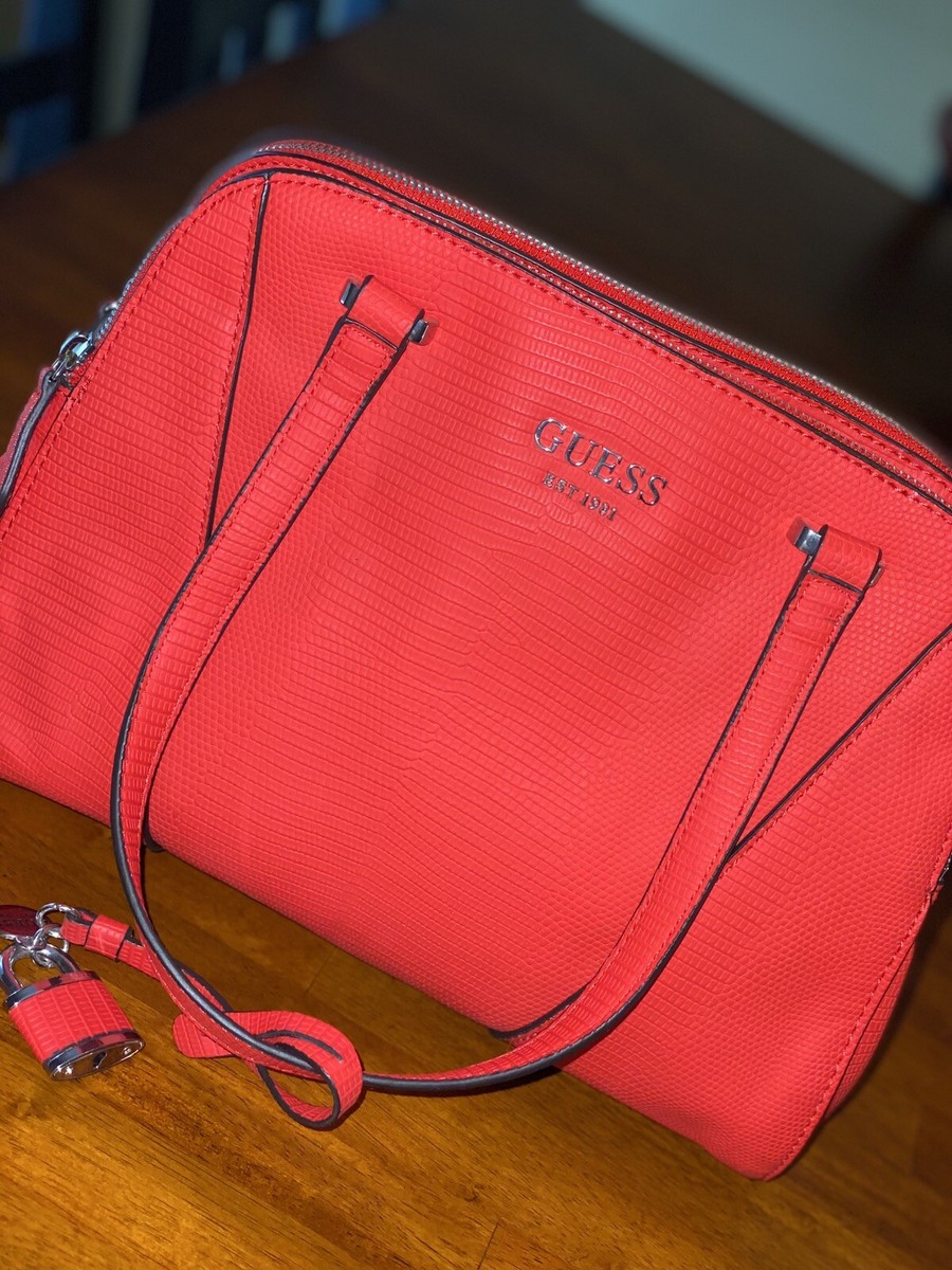 Red purse guess hotsell