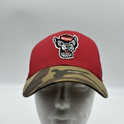 NC State Wolfpack Hat Cap Fitted Mens Medium Adidas Red Camo Bill Embroidered - Picture 2 of 11