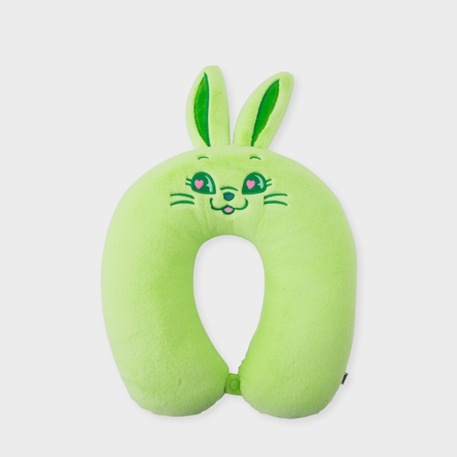 公式 ] LINE FRIENDS x NewJeans 2nd MD : TOKKI PLUSH NECK