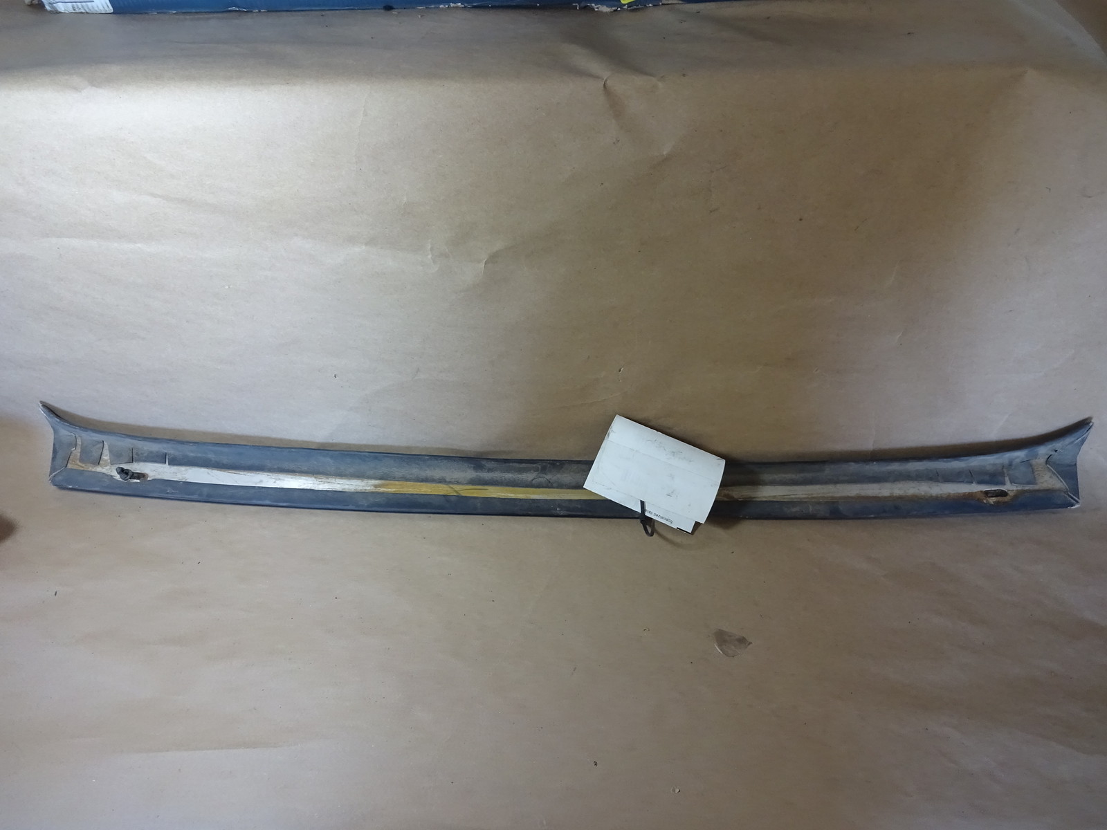 Ferrari Testarossa TR - Rear Upper Above Window Trim 61556700
