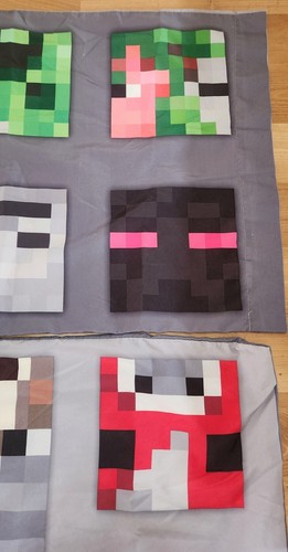 Official 2018 Minecraft Standard Pillowcases Set of 2. SPOTLESS - Picture 7 of 10
