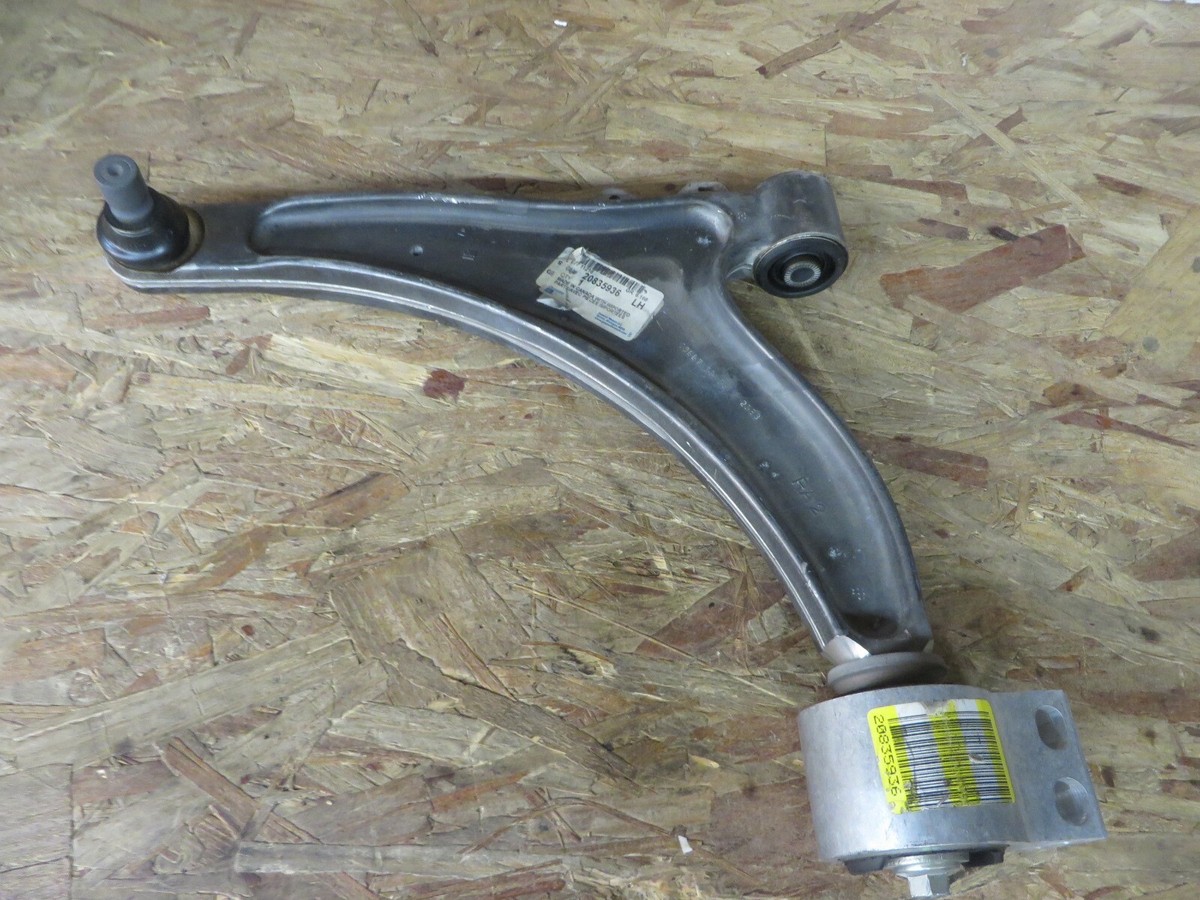 OEM # 20835936 # 23354433 GM GENUINE OEM new BALL JOINT + LOWER 