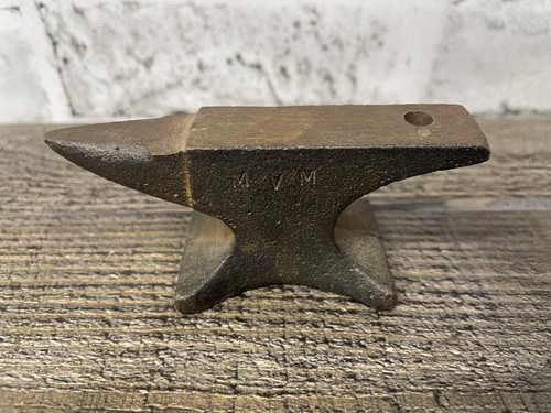 Remington Anvil Collector Paperweight Blacksmith Cast Iron