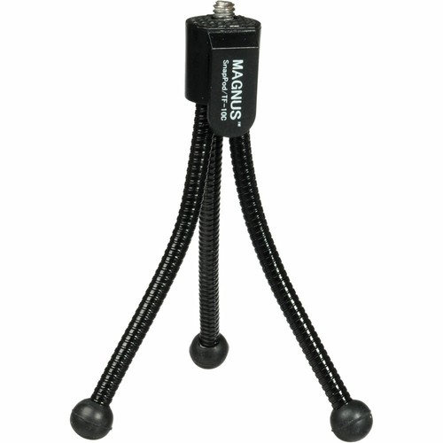 Zoom Q2n-4K Handy Video Recorder w/ 32GB Memory Card, Tripod & Charger - Picture 8 of 8