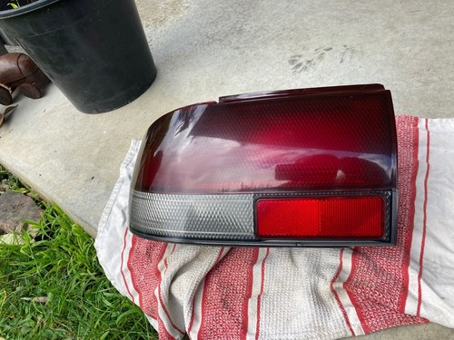 Holden VR Genuine LHS Tail Light Red/Clear EXC - Foto 2 di 10