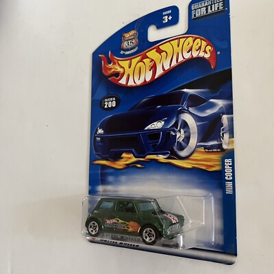 2 hotwheels ミニクーパー Hot Wheels Mini Cooper #040 & #140 Black & Yellow Lot Of 2