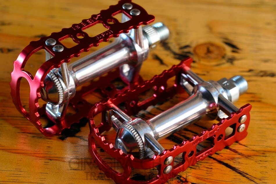 s-l1200.jpg s-l1200.jpg