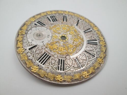 Pareja de esferas ornamentadas de plata de ley y vermeil para reloj de bolsillo - Imagen 2 de 8