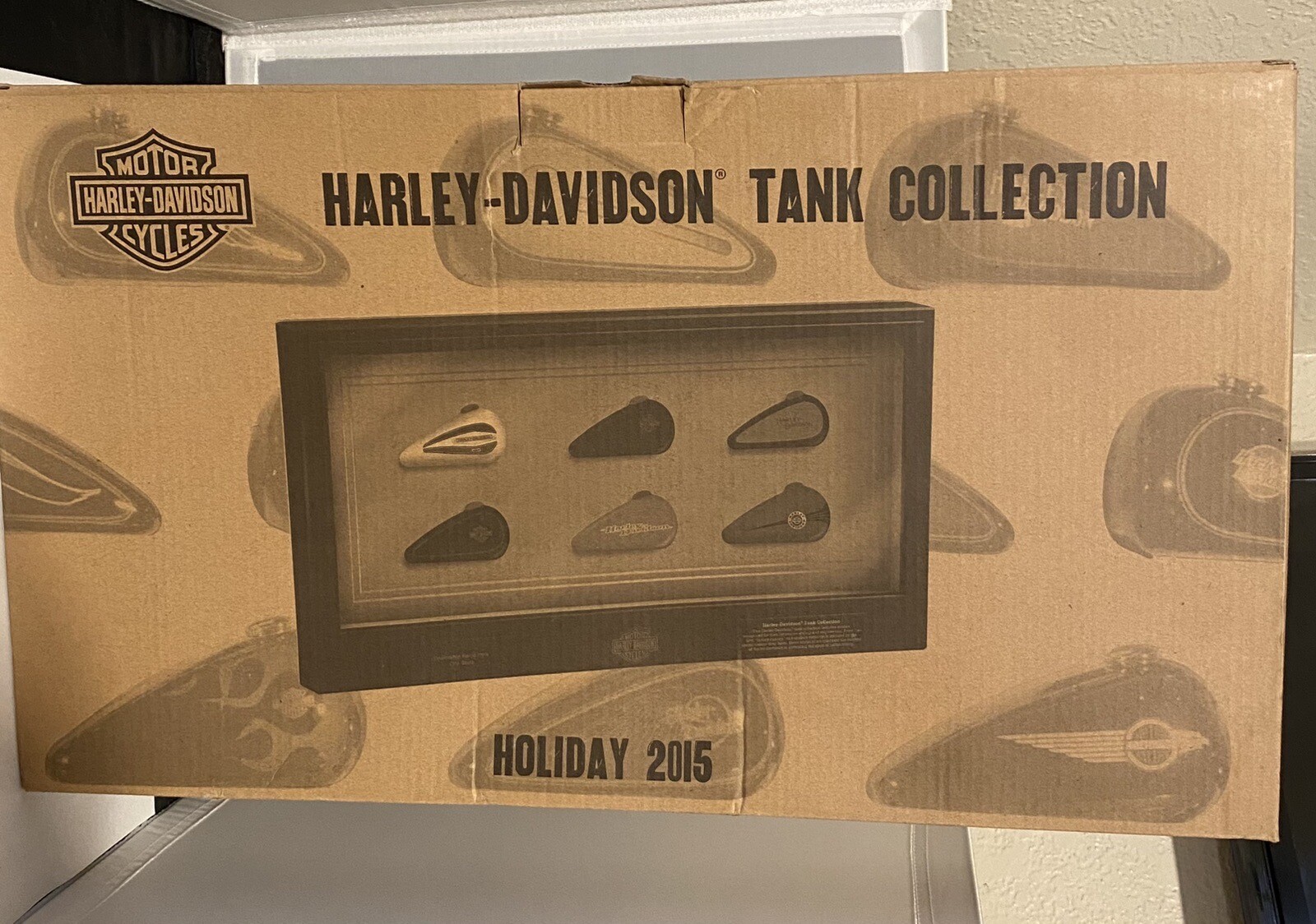 HarleyDavidson 6 Mini Gas Tank Collection Shadow Box Wall Display 2015