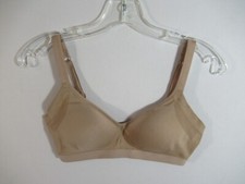 Warners Blissful Benefits Bra Small Beige Wireless Side Smoothing RM3911W