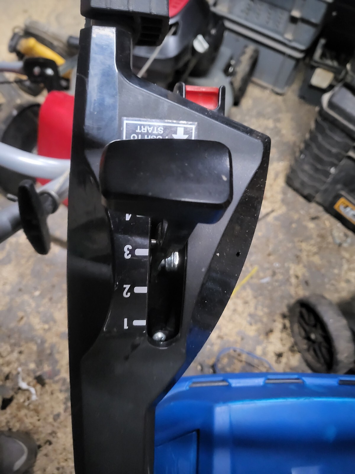 Hyundai Electric Start Lawn Mower 4 Speed Rarely Used Petrol Lawn Mower