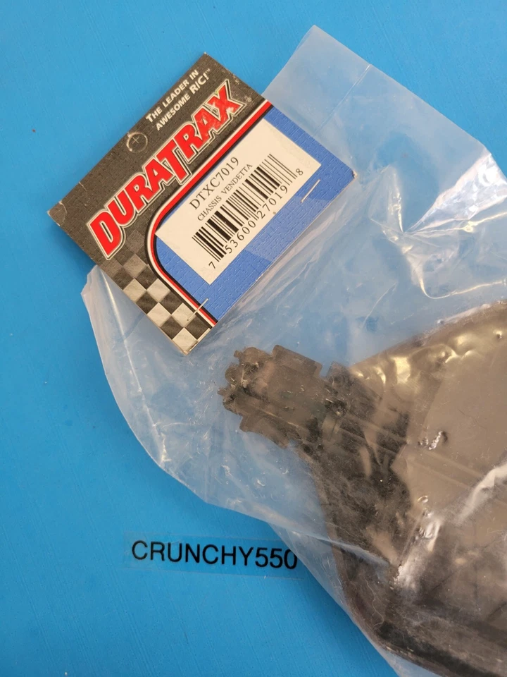 Vintage Duratrax Vendetta Chassis DTXC7019 Set RC Part - Image 2 of 4