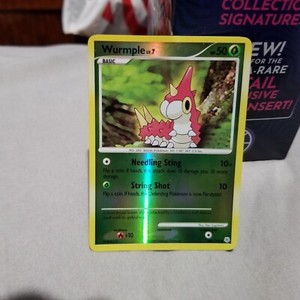 Wurmple Pokemon TCG Diamond & Pearl Reverse Foil Common Card # 104/130 #104