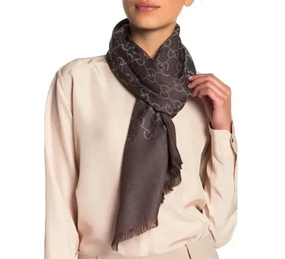 Foulard marron en laine/soie mélangée imprimé logo Gucci GG neuf avec étiquette