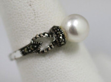 925 Sterling Silver white cultured pearl  marcasite CW Ring size 7 1/2