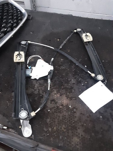 2018-2024 VOLKSWAGEN TIGUAN DRIVER SIDE FRONT WINDOW REGULATOR: 5NN837461 - Picture 4 of 12