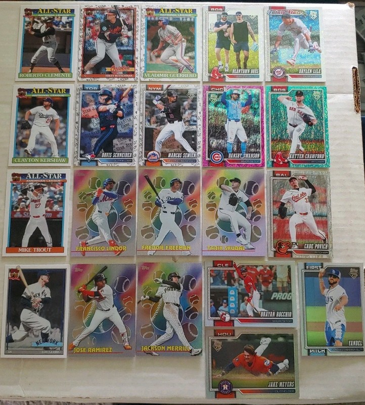 2026 Topps Series 2 Insert And Parallel card Lot Of 33 ⚾🔥🔥