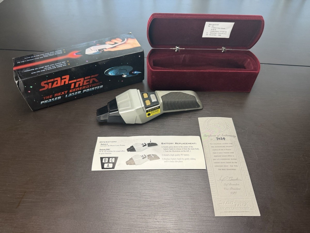 Star Trek Next Generation Phaser Laser Pointer 1996 Limited