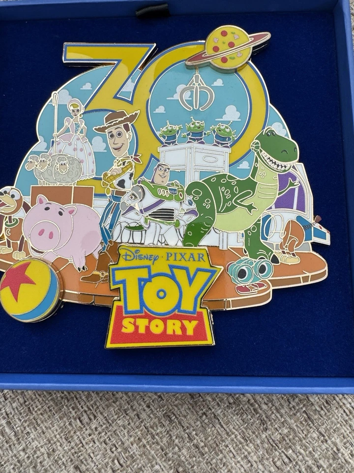 Disney Pixar Jumbo Evento Familiar Toy Story 30 Disneyland París LE 450 Envío a Estados Unidos Foto 2 de 3