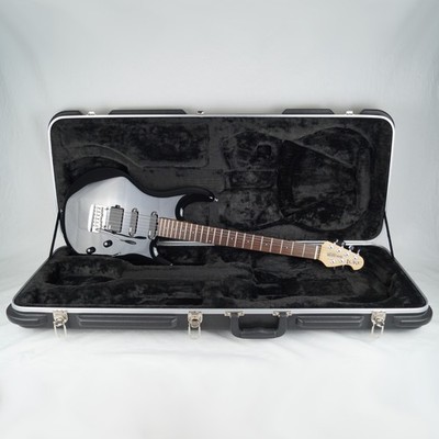 Music Man Luke II - USA 2010 - Black, Schwarz - Mit Koffer