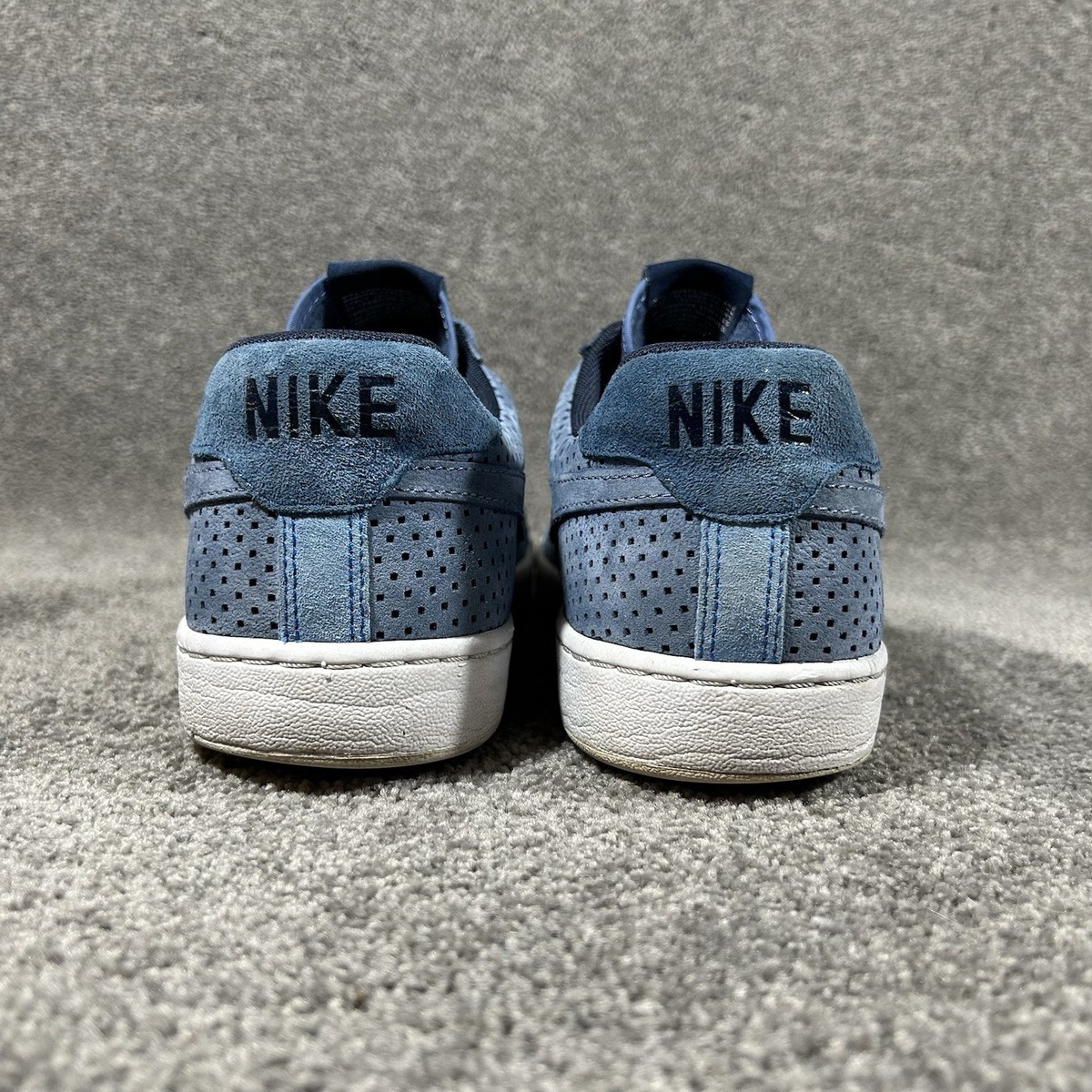 Nike Tennis Classic Ultra QS Light 807175-401 Athletic Shoes  display picture 2