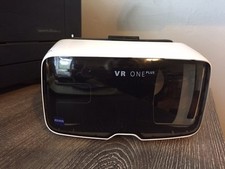 Zeiss VR One Plus virtual reality headset Missing Strap but Good Condition Used