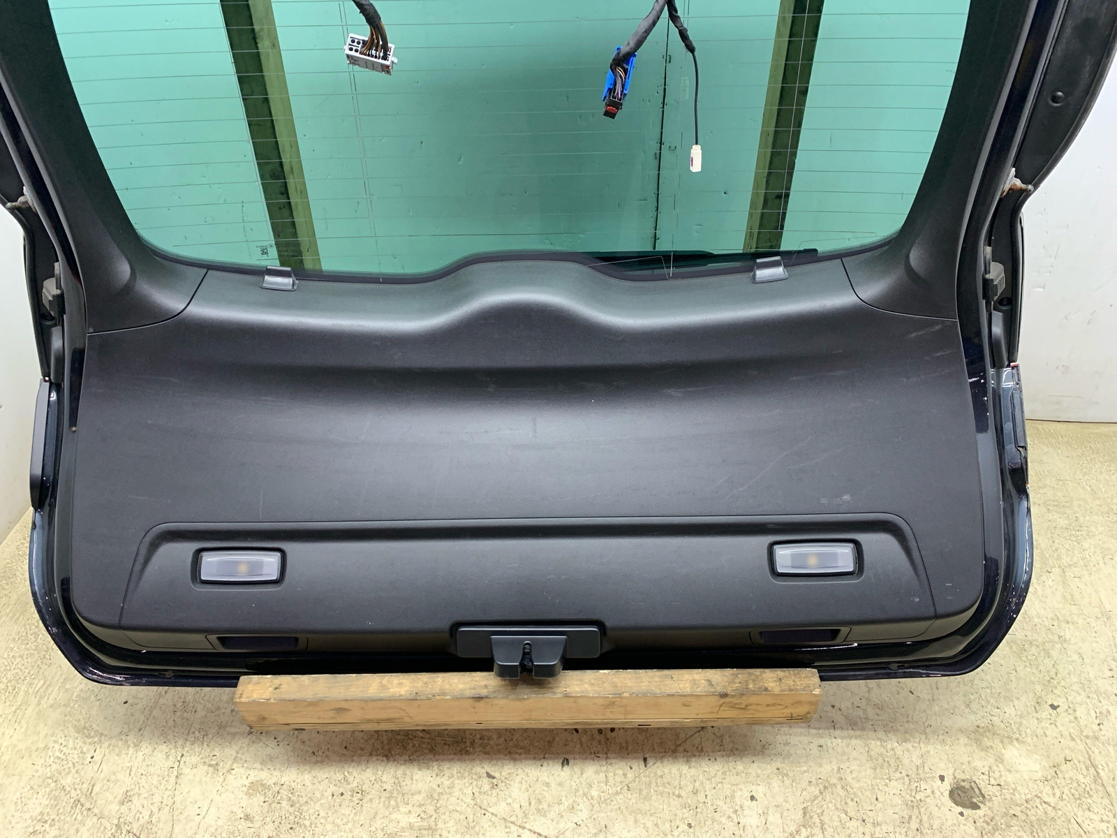 17 - 20 MASERATI LEVANTE M161 GRANSPORT REAR TRUNK HATCH LIFTGATE LID *DETAILS*