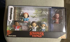 STRANGER THINGS Fisher-Price Little People Collectors Max’s Song 5 Pc