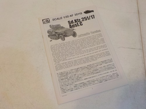 N G131 AFV Club AF35118 1/35 Sd.Kfz.251/17 Ausf.C Luftwaffe Model Kit - Picture 15 of 18