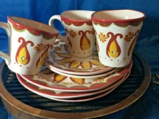 8 pc tabletops gallery china Puerto Rico 3 dinner 2 salad plate 3 mugs off round