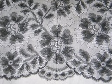 Exquisite Antique Victorian French Chantilly Lace Shawl Mantilla Silk-12"x50"