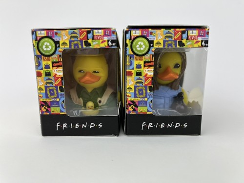 Friends Mini Tubbz Jeep Anatre di Gomma Rachel Verde Chandler Bing - Foto 2 di 6