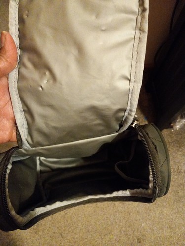 Storksak London Green Zippered diaper bag 10X7 X3 With Straps - Picture 5 of 6