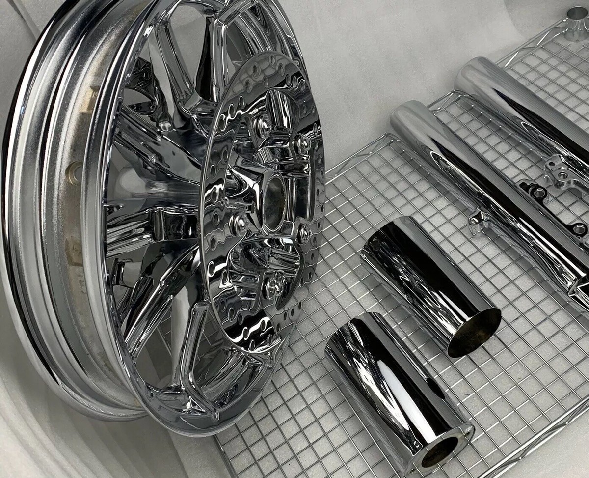 ハーレー　19インチリム　クローム Harley Chrome 14-19 Enforcer Wheels W/ Rotors Rims Road