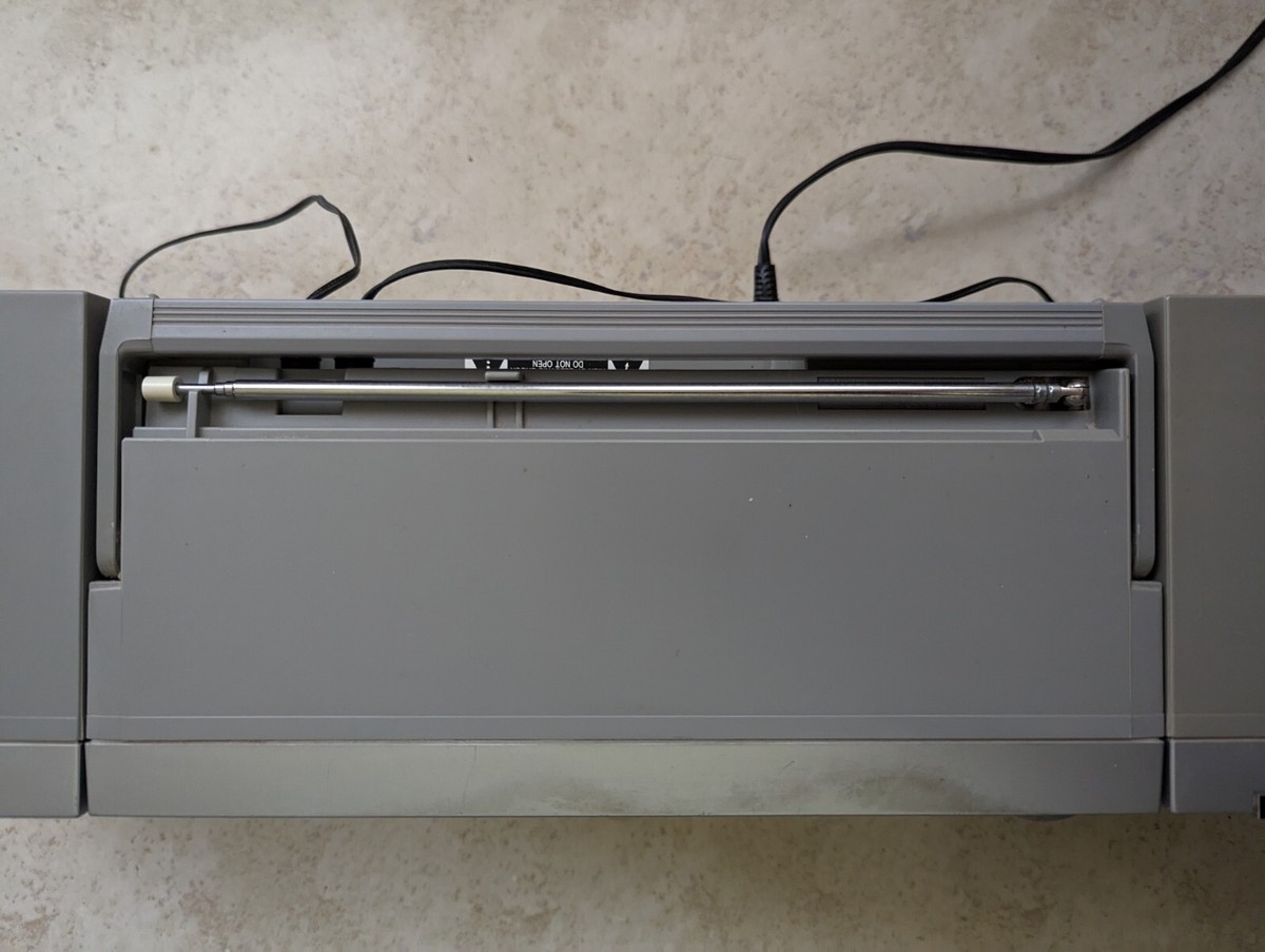 ポータブルプレーヤー RT-SX4 Toshiba RT-SX4 Vintage Boom Box Stereo *See condition* Tape