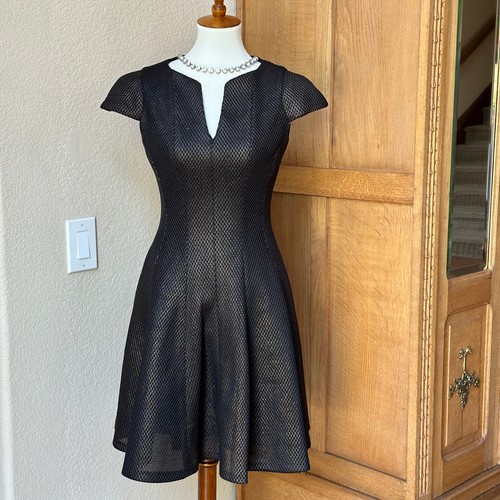 Julia Jordan Size 4 Fit & Flare Black/Gold Dress - Picture 4 of 11