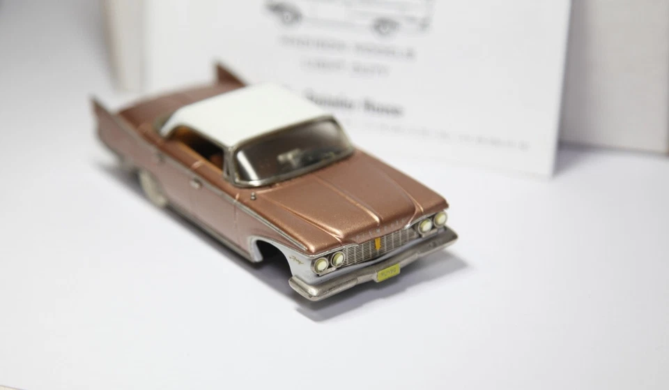 Conquest Models Nr 20 1960 Plymouth Fury 4 puertas techo rígido en caja - raro Foto 4 de 4